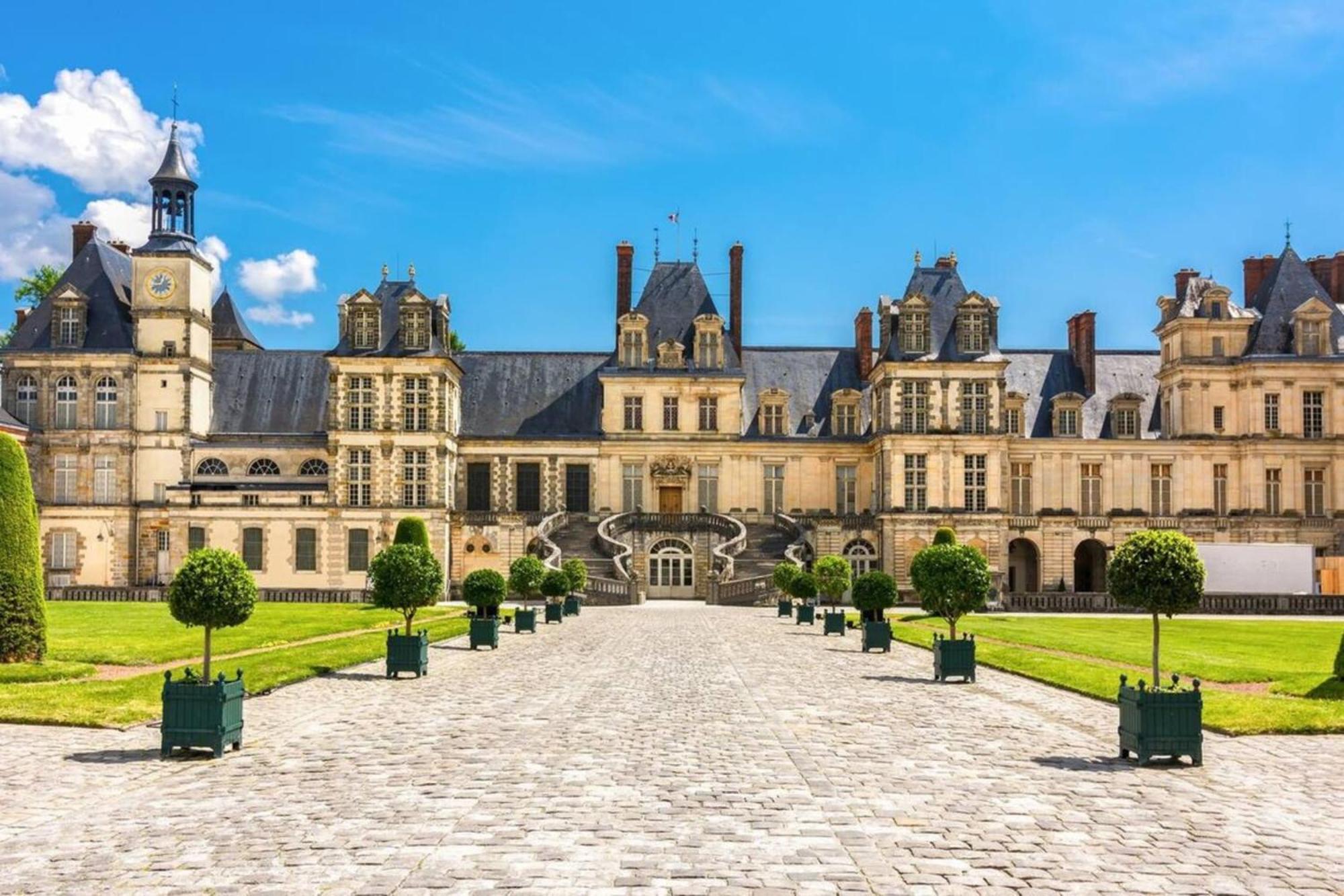 Rive Gauche - Terrasse Vue Château - Chez Lydia * Fontainebleau